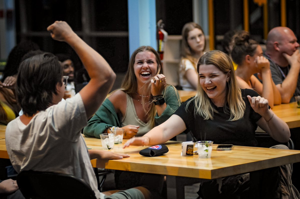 Quizzo Trivia tweet media