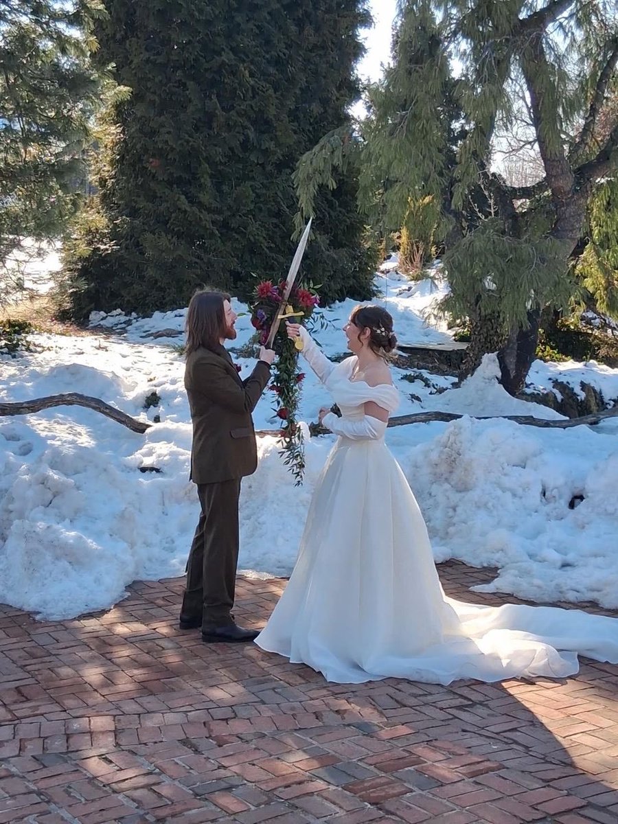 Kaylin Vee Art °Commissions Open° tweet media