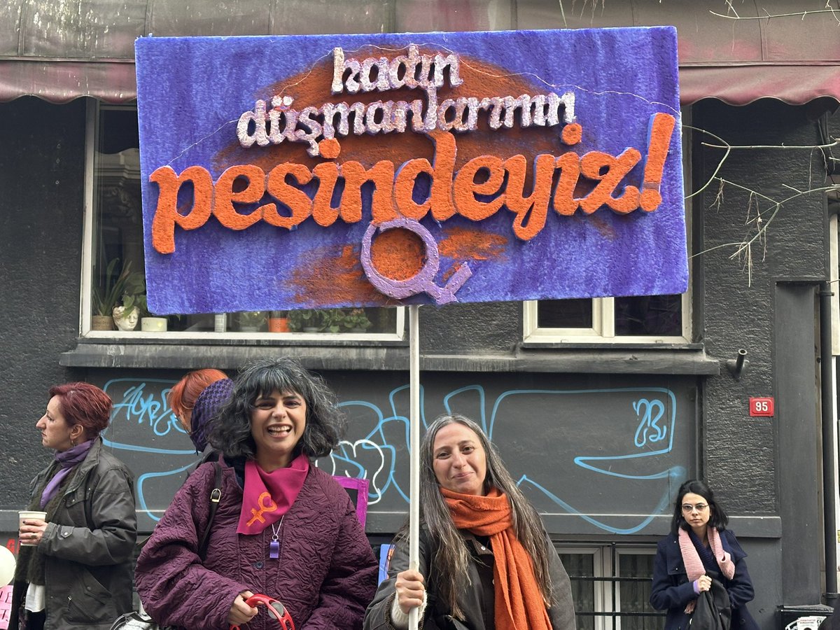 #FeministGeceYürüyüşü