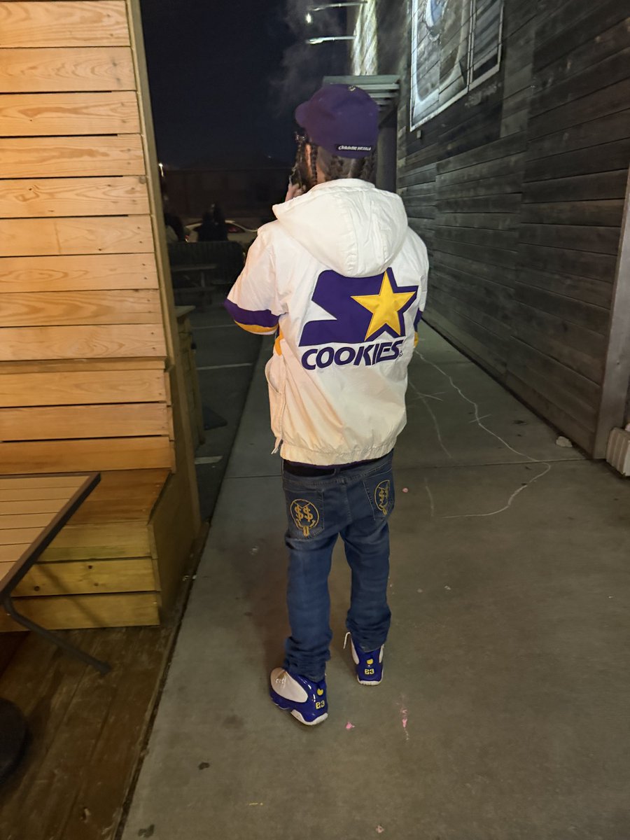 Devin🌲🌬🤘🏼🤑 tweet media