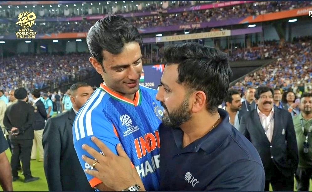 SPORTYVISHAL's tweet photo. Shivam Dube hugging Rohit Sharma after the match. 🫂 https://t.co/zTOX4EtCYR