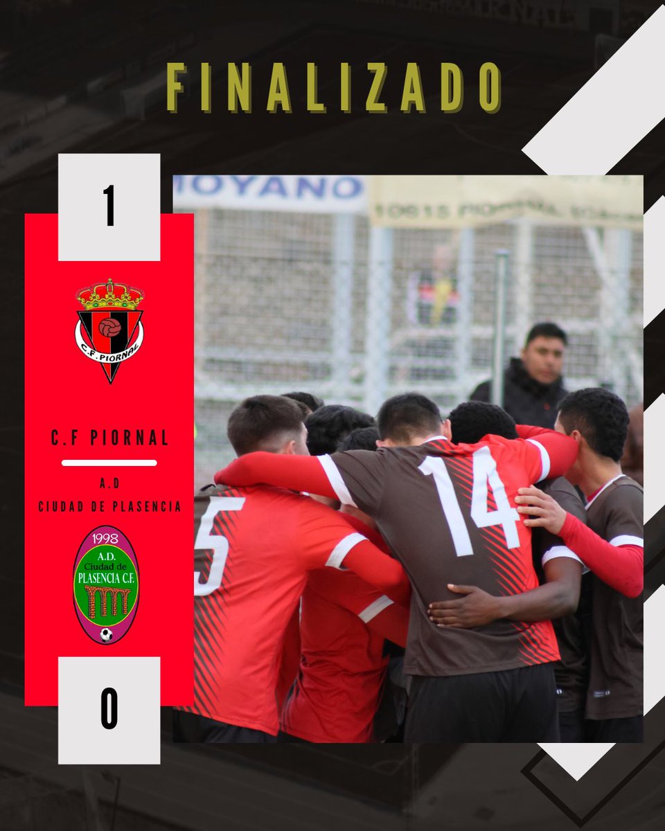 PIORNALCF's tweet photo. PARTIDO FINALIZADO ❤️🖤 https://t.co/408UFvso1q