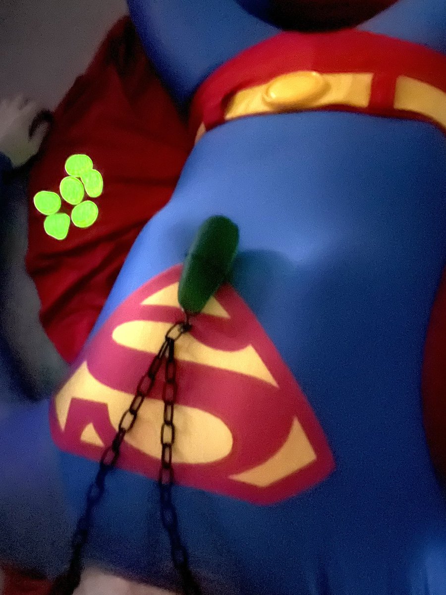 DestroySuperman tweet media