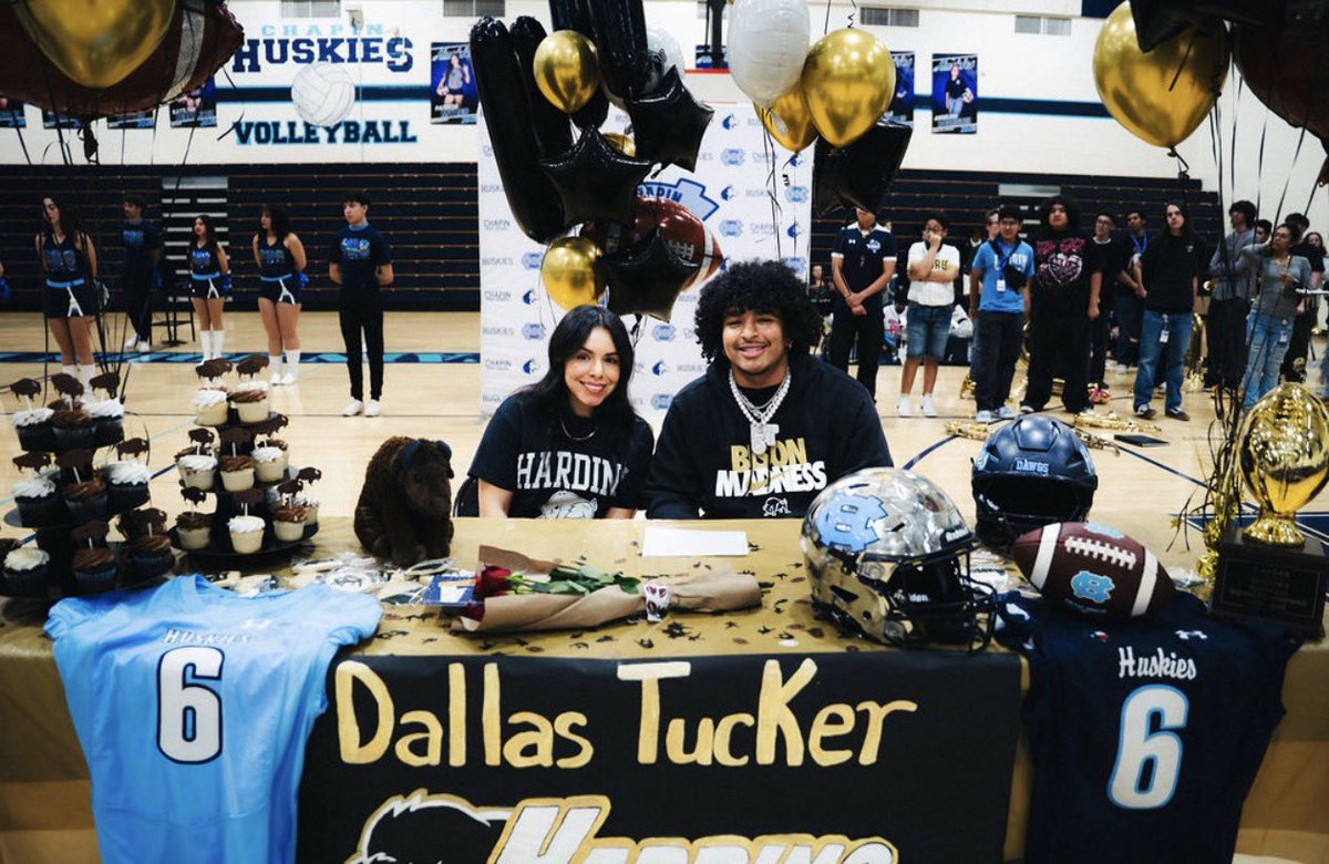 DALLAS TUCKER 6’2 260 DL tweet media