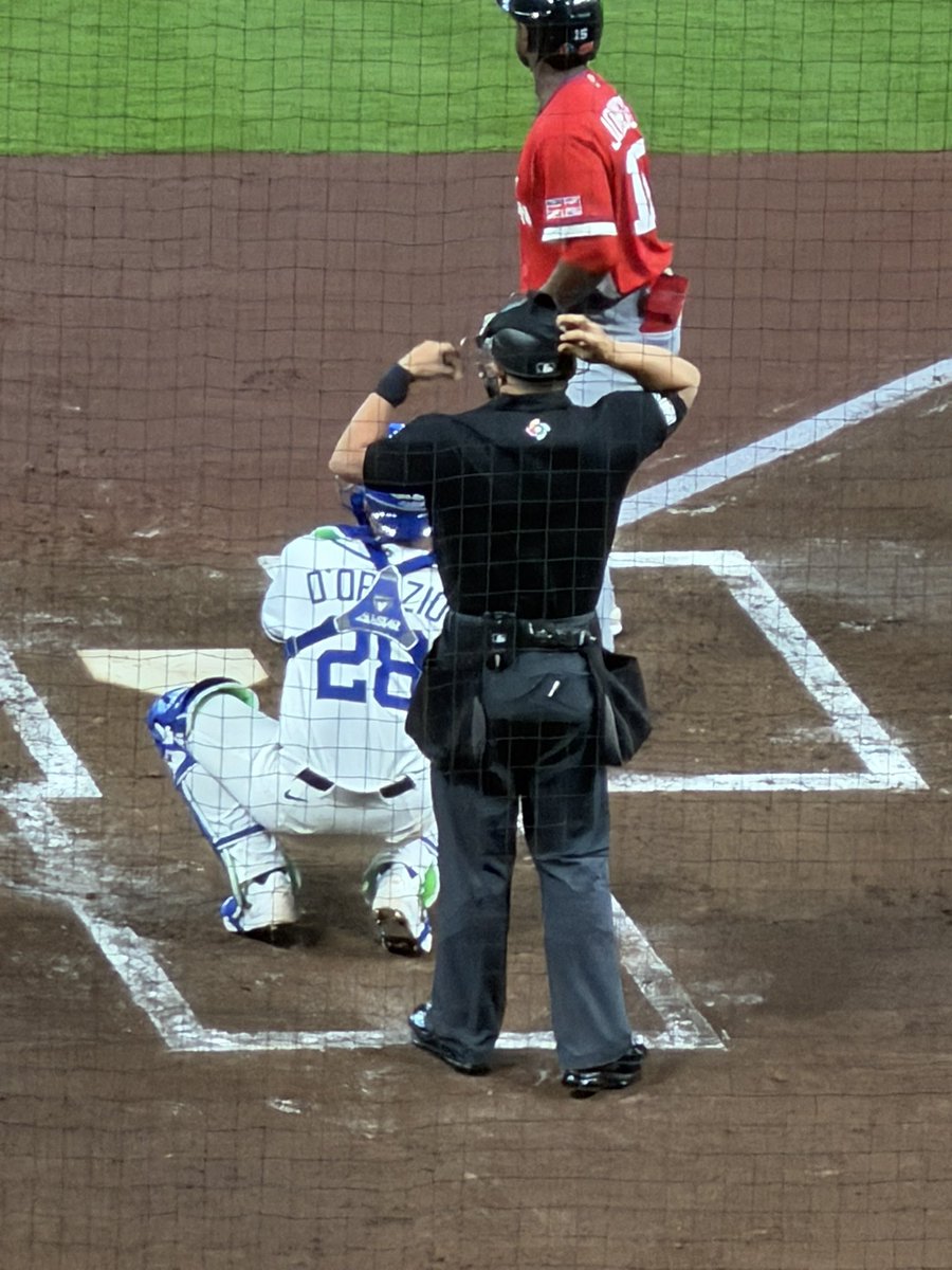 jesuslinares23's tweet photo. Catcher de los Tigres de Aragua JJ D•Orazio jugando con Italia el Clásico Mundial de Béisbol https://t.co/iaqUuawzRk