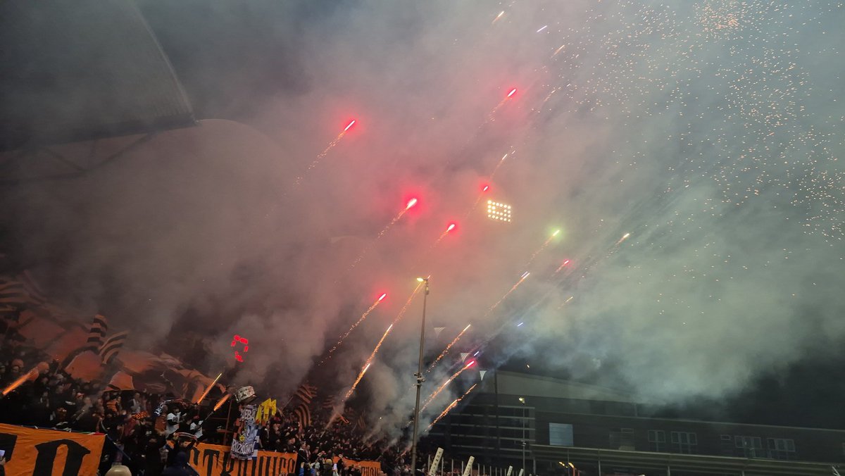 Stadium trips tweet media