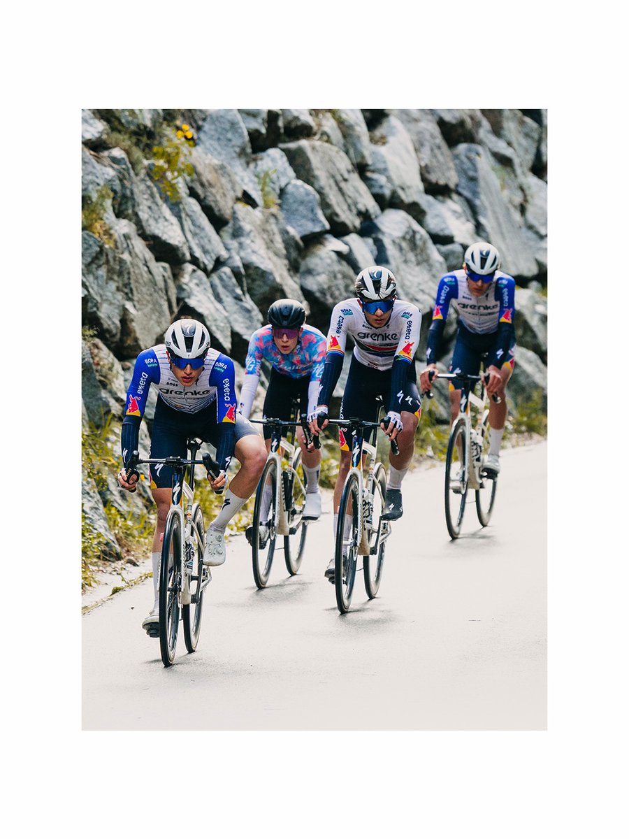 RBH_ProCyclingF's tweet image. #Juniors Magnifique doublé en Espagne avec Julius Løvstrup Birkedal devant Enzo Hincapie ! 🥳

Présents dans une échappée à 4 (avec Joshua Johnson 9ème) nos deux coureurs sont sortis dans le final pour franchir la ligne ensemble. Georgs Tjumins est 4ème, Sander Willems 7ème. 👏