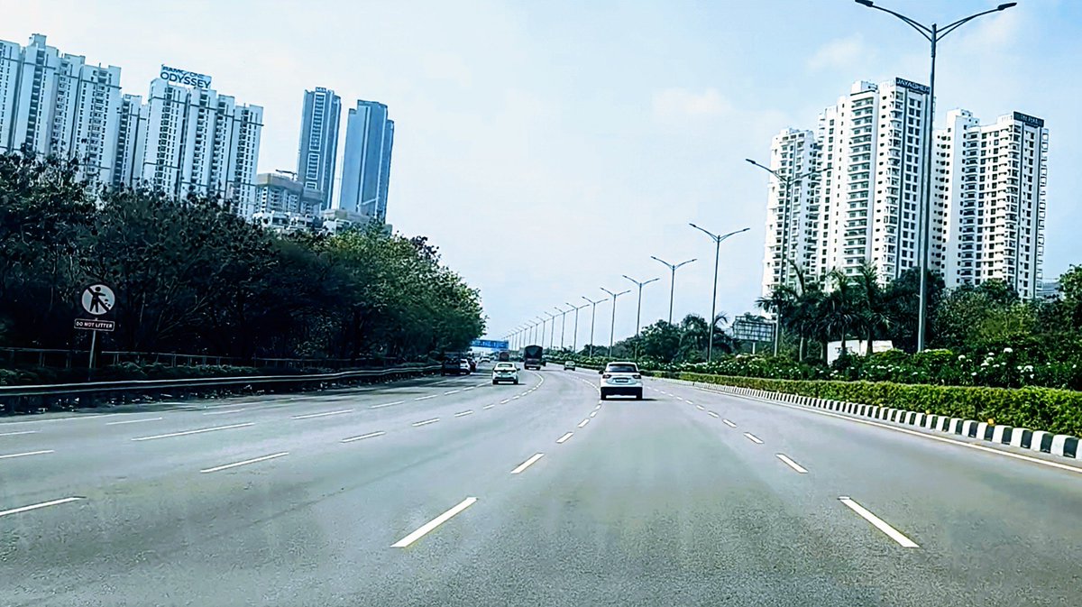 allnewvivek's tweet photo. Hyderabad Outer Ring Road https://t.co/FN9IzXB60T