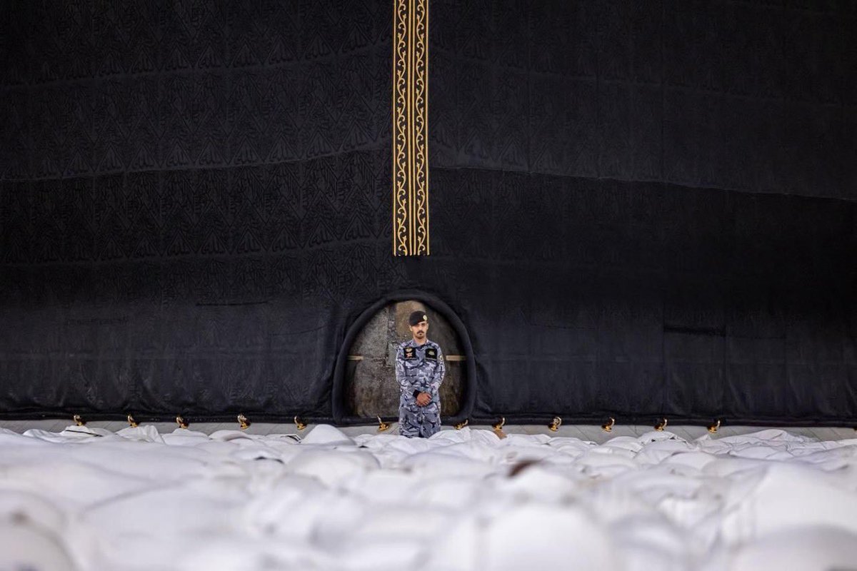 مُزدانَةْ tweet media