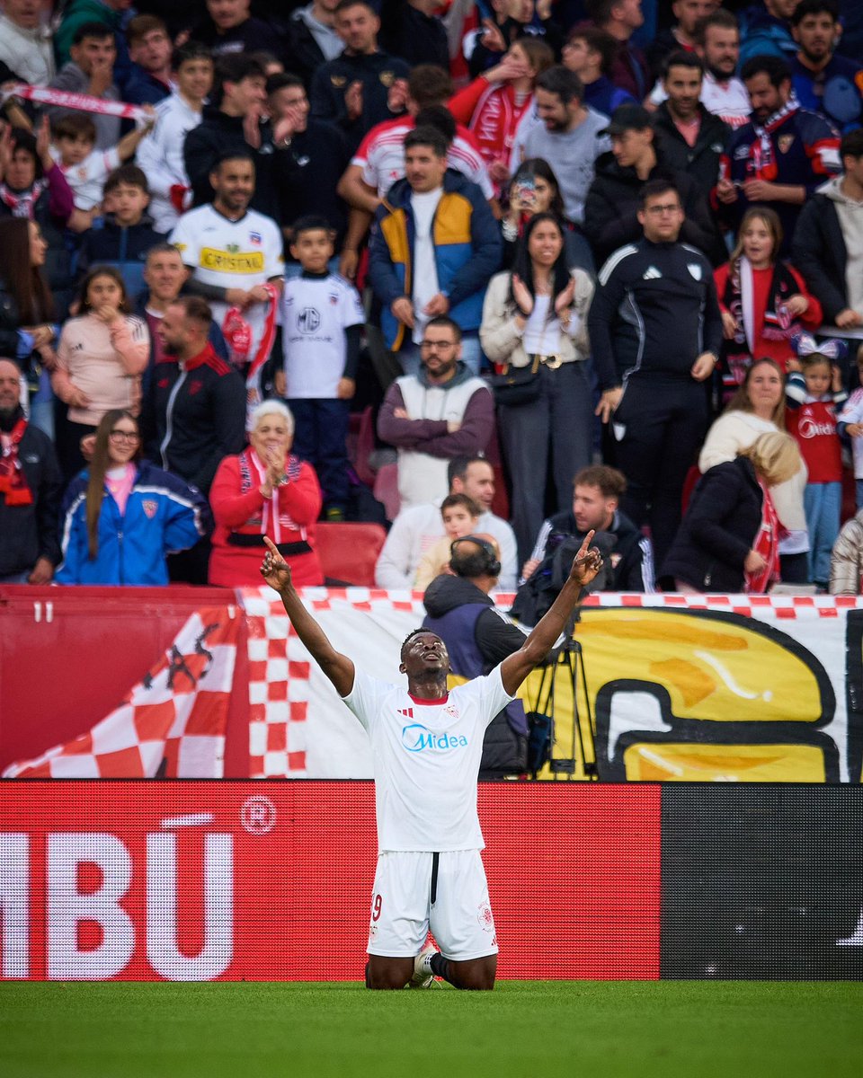 SevillaFC_ENG's tweet photo. Naija boy dey score goals 🦅🇳🇬

#SevillaRayo https://t.co/jSlkoxO8WQ