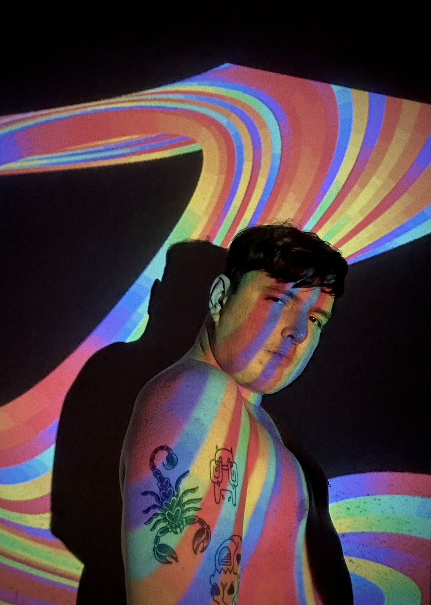 OMselektor's tweet image. La creatividad aparece solo cuando le da la gana 

#selfportrait #IDM #Shoegaze