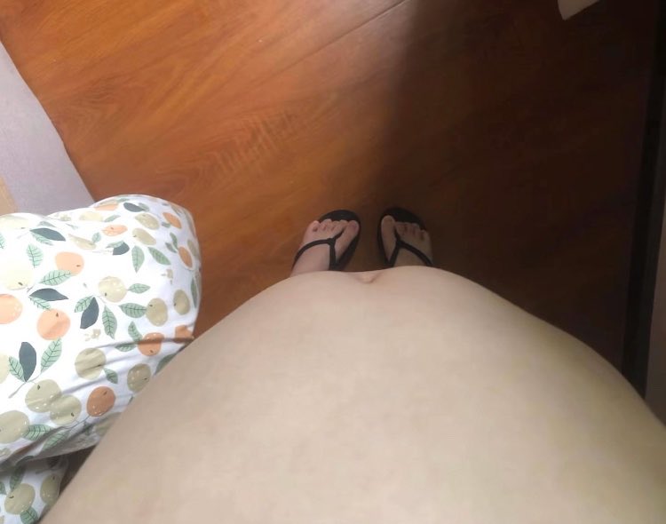 しおりん tweet media