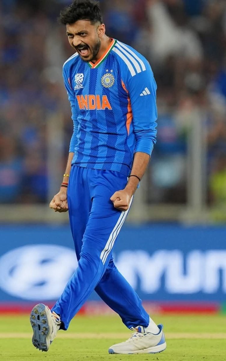 churiwalnarayan's tweet photo. What a proud moment for cricket fans! 🇮🇳🏆

Congratulations to the #teamindia for their phenomenal triumph at the ICC Men's T20 #WorldCupFinal. This victory once again showcases the spirit, depth, and unity of Indian cricket.

Only team to defend the title successfully🇮🇳

#T20WC https://t.co/xMZVWhBlxB