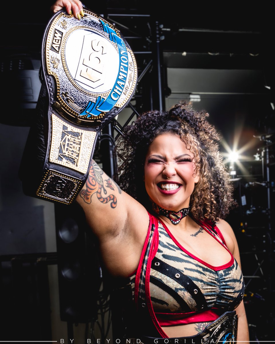 Beyond Gorilla - Robyn Goding tweet media