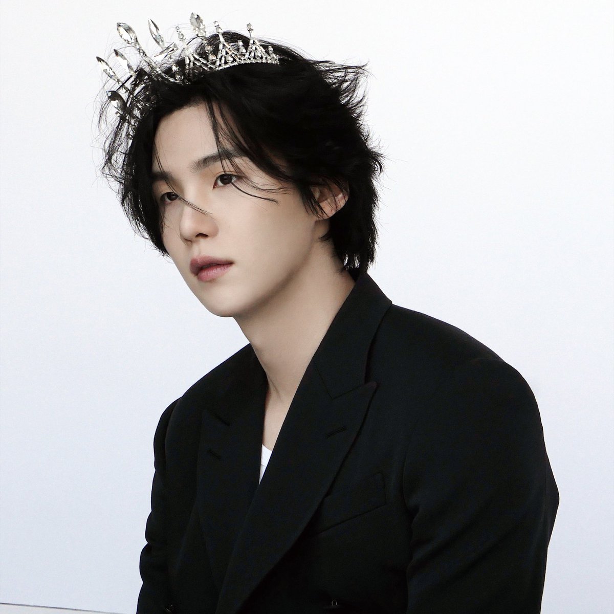 chiminamon's tweet image. selamat ulang tahun paduka. wishing you endless happiness today 🎂🥳 #SUGADay #HappyBirthdaySUGA #YMM