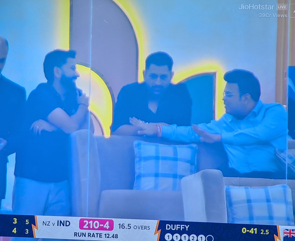 Akash_Amaze's tweet photo. Ranbir Kapoor is the second greatest Nepo Kid, first one is still the Jay Shah
#T20WorldCup2026final #IndiaVsNewZealand https://t.co/V8sBXyVTZc