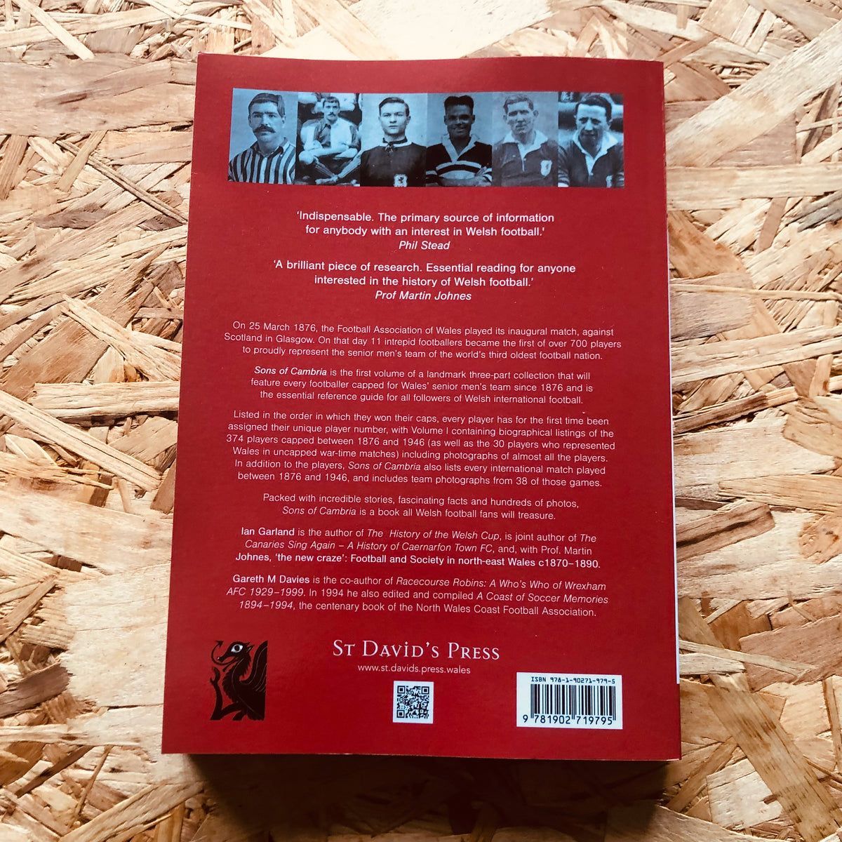 Stanchion Books - the football bookshop 📚 tweet media