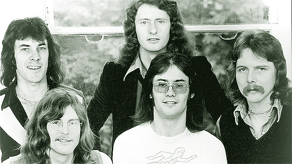 radiorockuk's tweet photo. Coming Up on Radio Rock UK:
Caravan - For Richard https://t.co/Po8mMyKyEh 
#ProgressiveRock #1970s #BritishProg #RockProgressif #CaravanBand #RichardSinclair #DaveSinclair #PyeHastings #CanterburyScene #RockProgressive #MusicPlaying #ClassicProg #ProgRock #OnlineListen https://t.co/e3p8d7EMfn