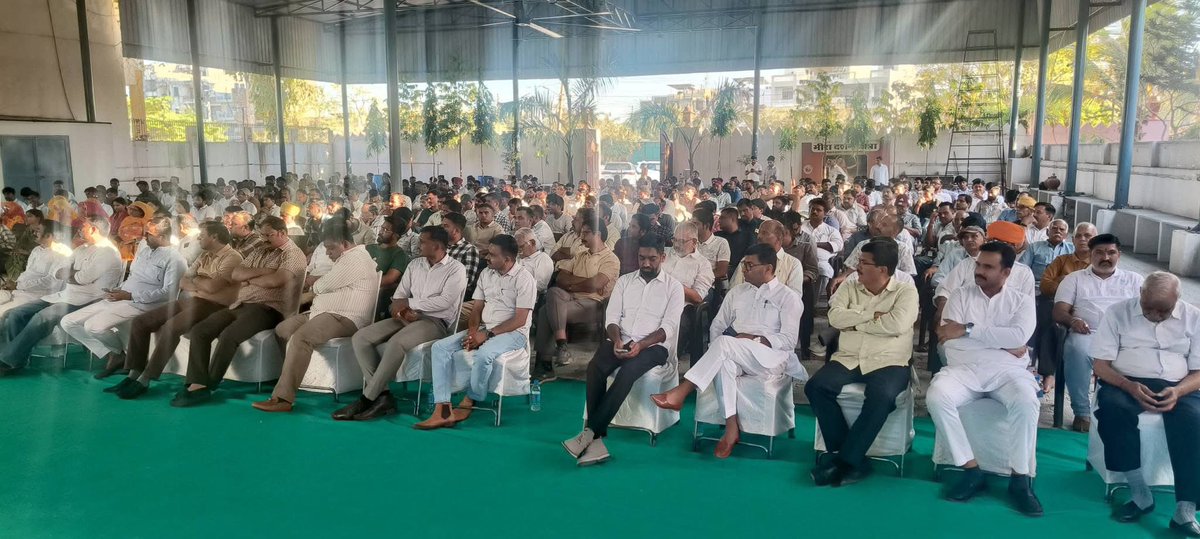 SernaSingh's tweet photo. 📍जयपुर
रावल #मल्लीनाथजी राठौड़ की 708वीं जयंती पर संघ शक्ति भवन जयपुर में “मालाणी वंदन कार्यक्रम” का भव्य आयोजन।
इतिहासविद् श्री राजवीर सिंघ चलकोई सा ने शानदार सारगर्भित उद्बोधन दिया।
@shri_kys @RajveerChalkoi 
@weareskpf https://t.co/5gGsTSOYuc