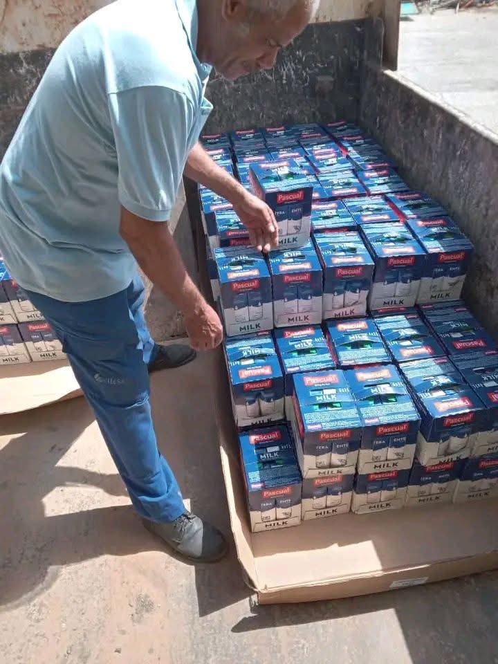 📡 Tuvimos el inmenso placer de servir de puentes en una donación de 5300 cajas de leches destinadas a C. Infantiles, Maternos, SAF y hospitales, me comentaron que en uno de estos círculos  les hicieron a los niños "arroz con leche” que ricooo, pa la próxima nos invitan!!😂🫂❤️