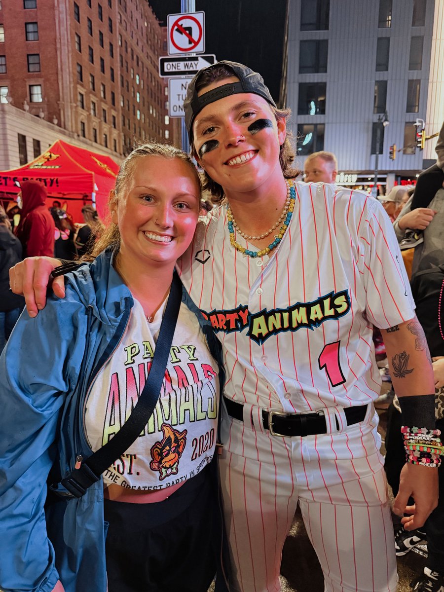 Chloe McLaughlin tweet media