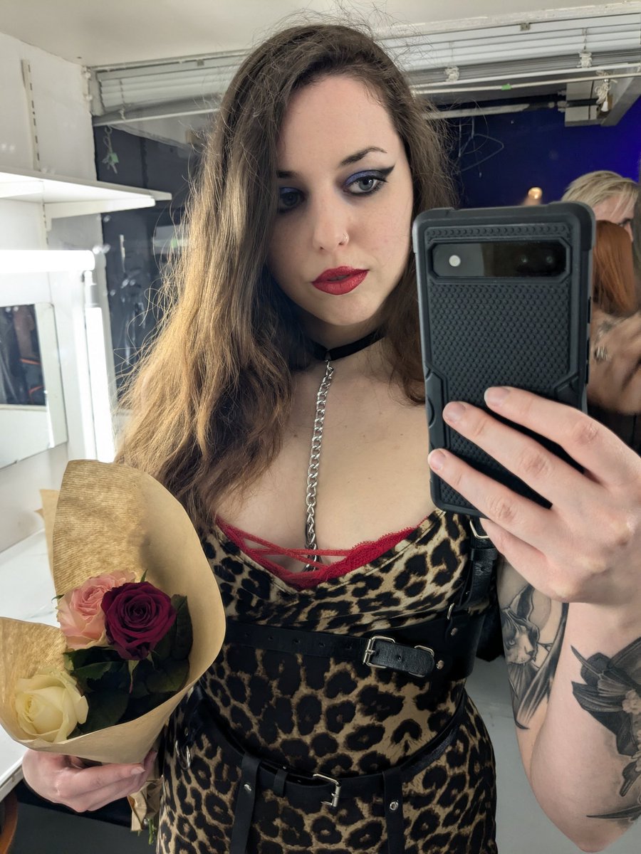 Lady_Phantomhive tweet media