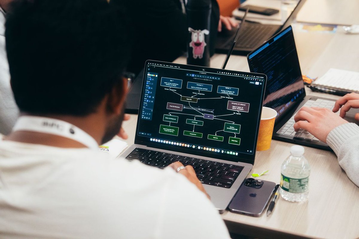 Arbitrum tweet media