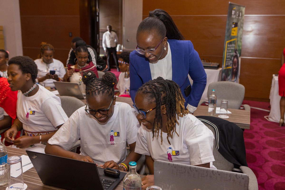 EqualReach tweet media