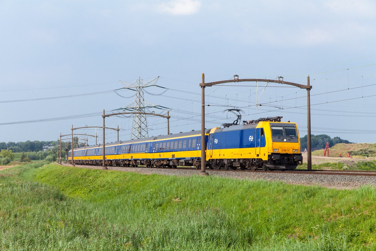 Chris 🦝 tweet media