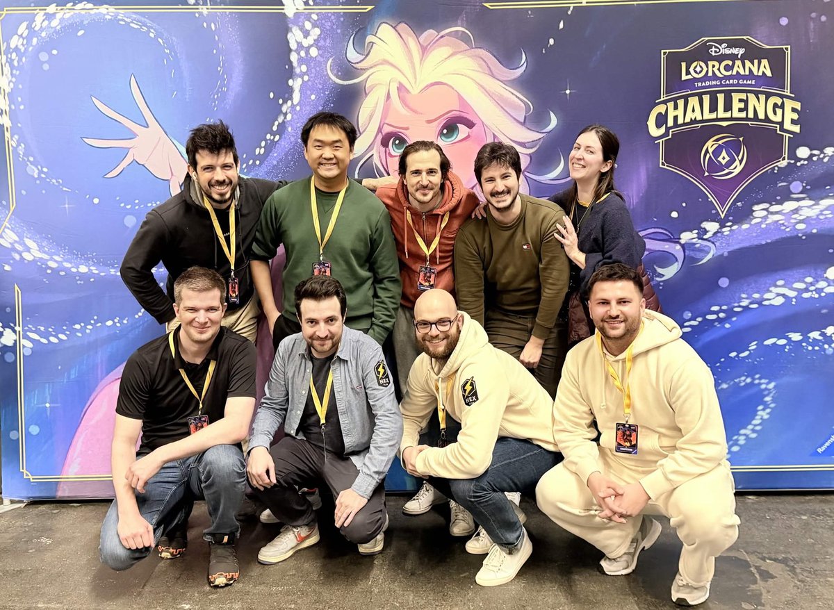 Kyuu_HotS's tweet photo. Je finis en 5-3 au DLC Ghent en 🔴🟣 boost🥲. Trop content pour mon teammate Rromain qui finit top 32 et obtient sa qualif européenne avec le même deck 🥳 Props to @Flaxeau pour le deck ! https://t.co/WdHQoErmbk