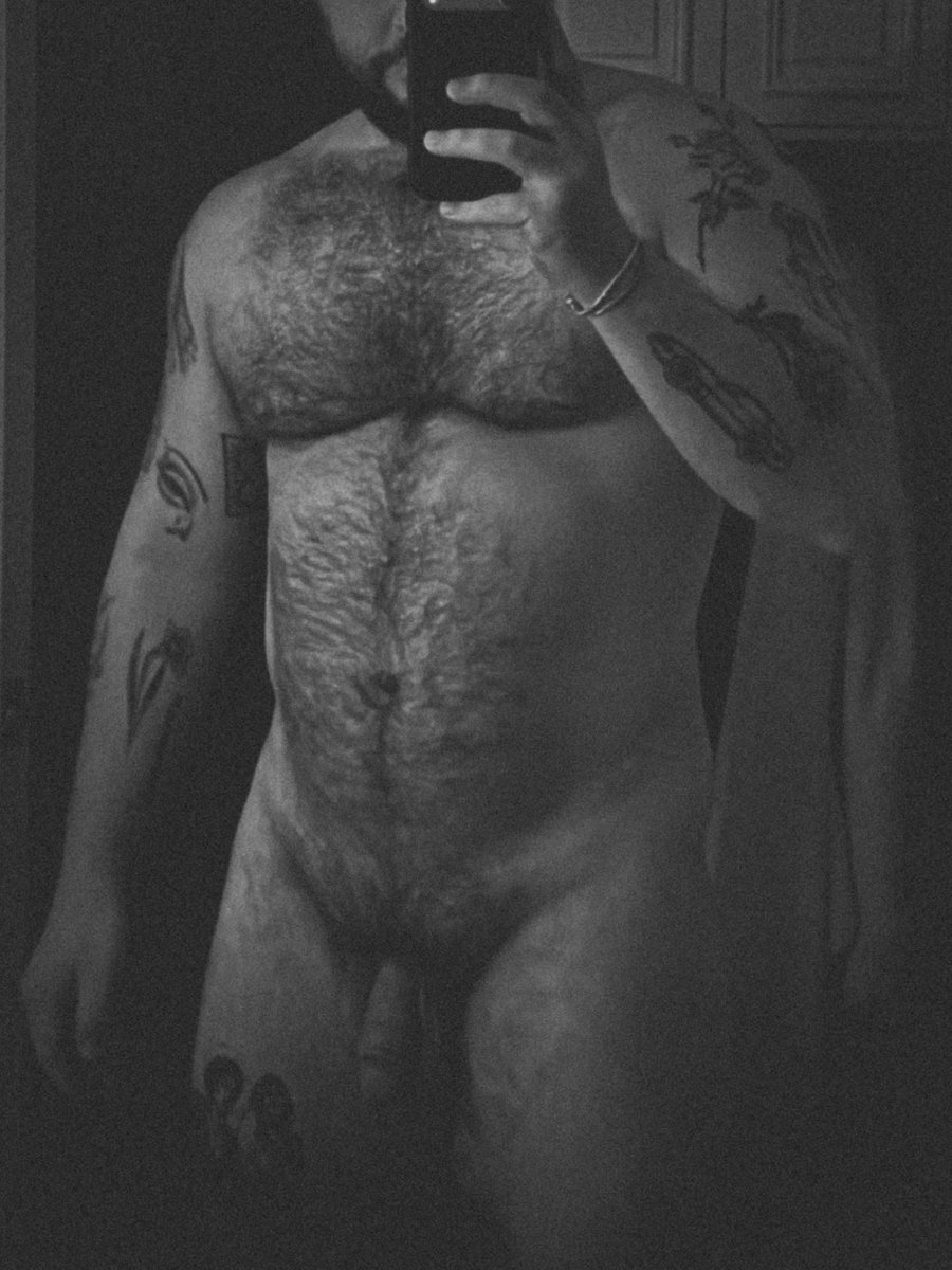 bettedavisthighs tweet media