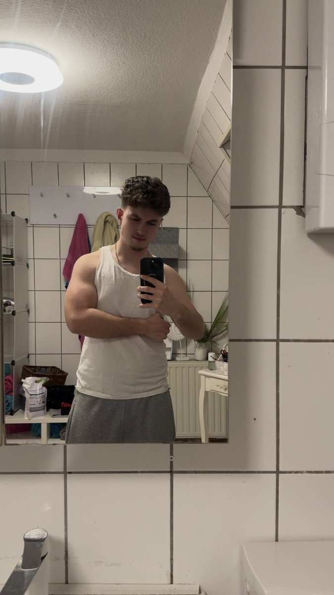 Aral Justin 💵 tweet media