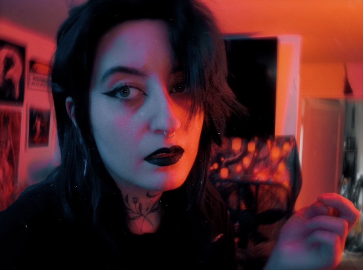 Happy international women’s day to everyone but especially chronically ill freaks out there like me ✨