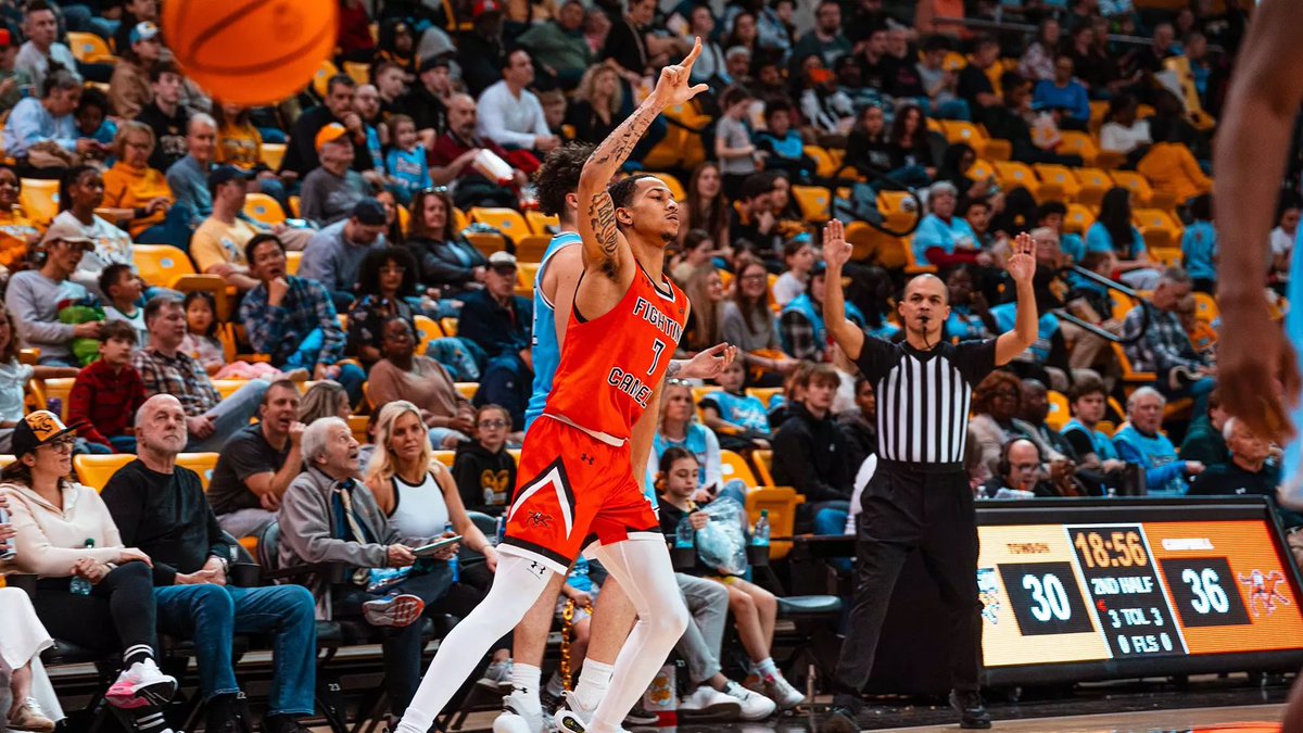 Varsity_U's tweet photo. CAMPBELL TORCHES UNCW! 🔥

The Fighting Camels UPSET 1 seed UNCW in the CAA quarterfinals! @GoCamelsMBB https://t.co/FWmSEghD10