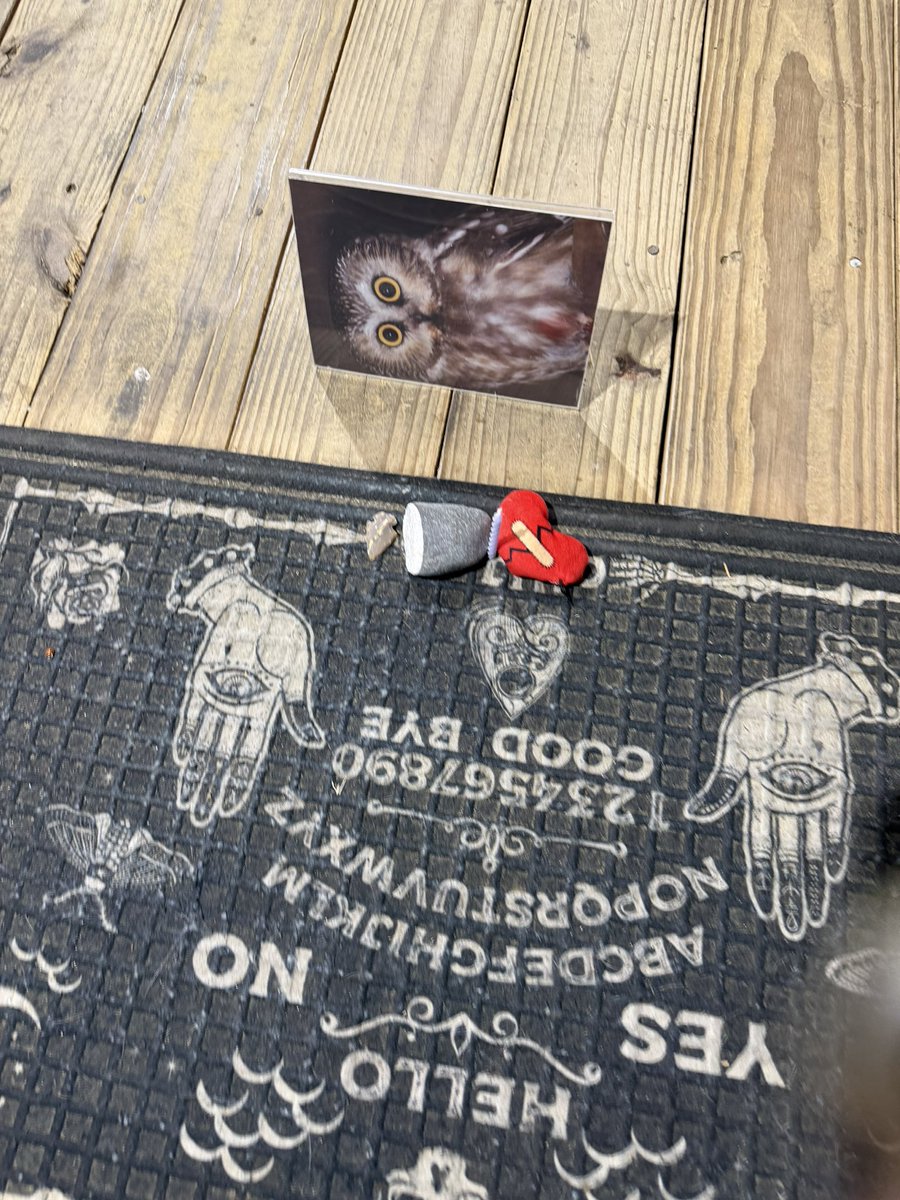 candy cigarettes ⭐️ tweet media