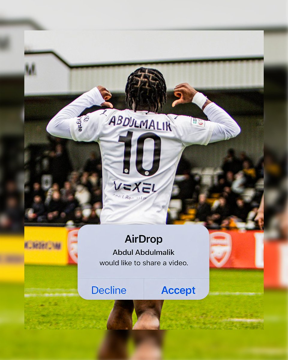 Boreham Wood FC tweet media