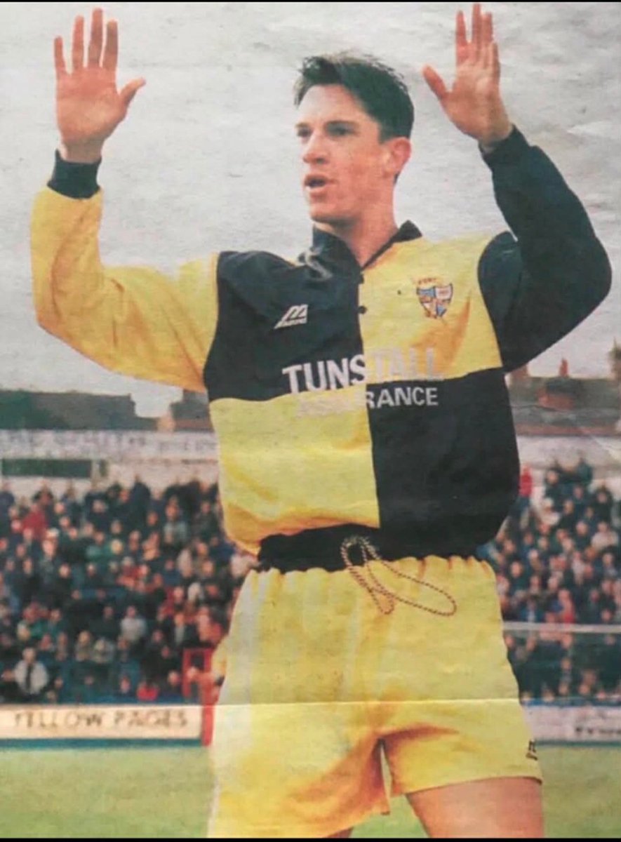 Lee Mills tweet media