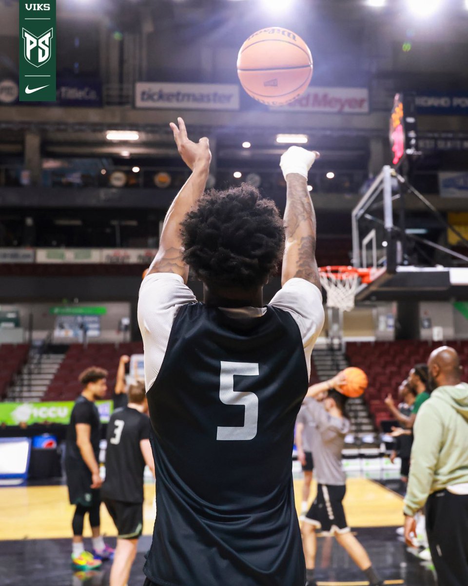 psuviksMBB's tweet photo. Final shoot-around before we turn up the temp🔥🌡️

#GoViks | #DefendTheShip https://t.co/dNgpxDTuJR