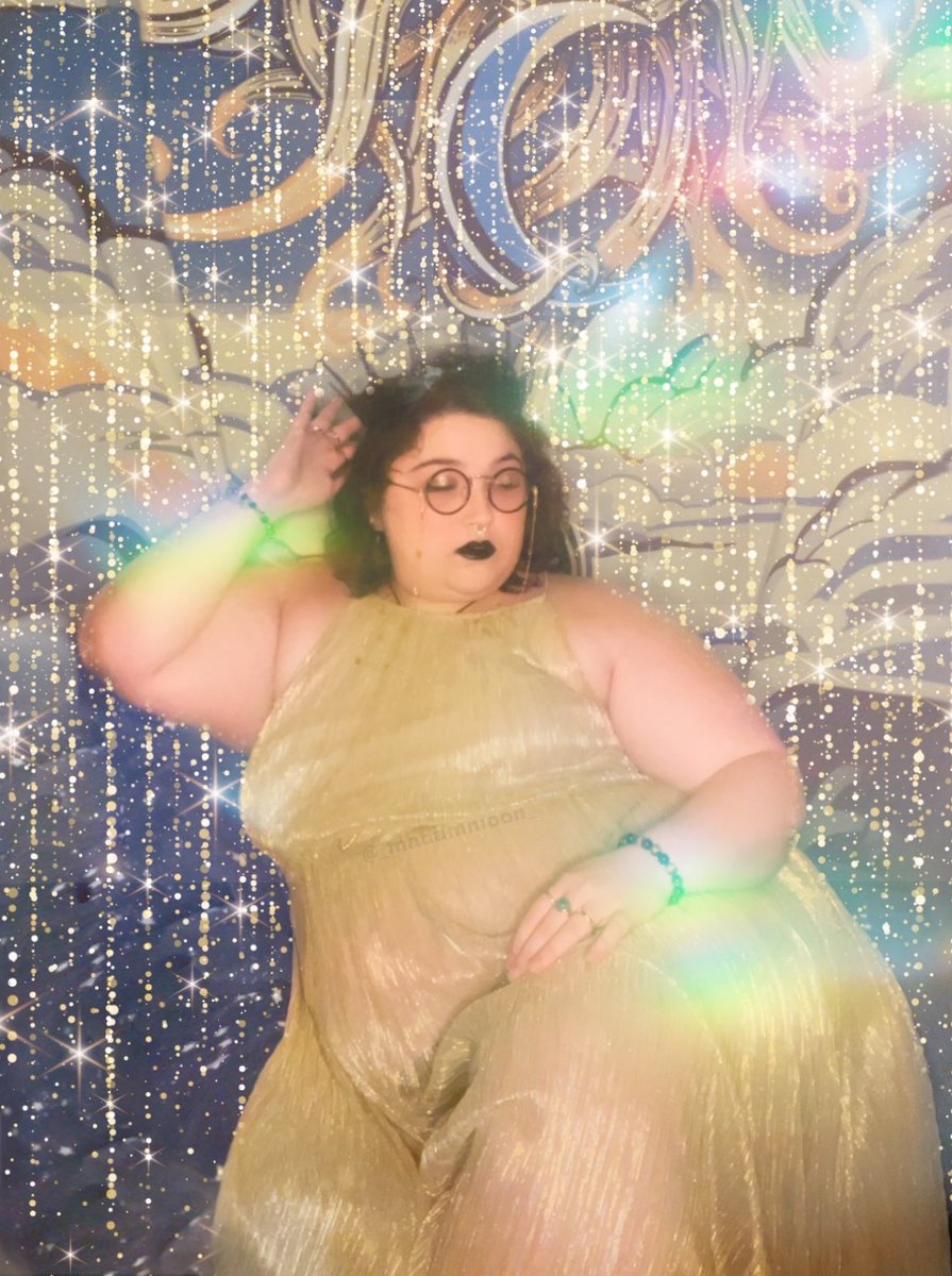 ☽ Madam Moon ☾ tweet media