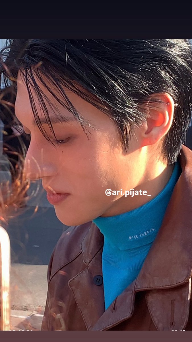 RIRI ~ talked to woo 🐈⬛ tweet media
