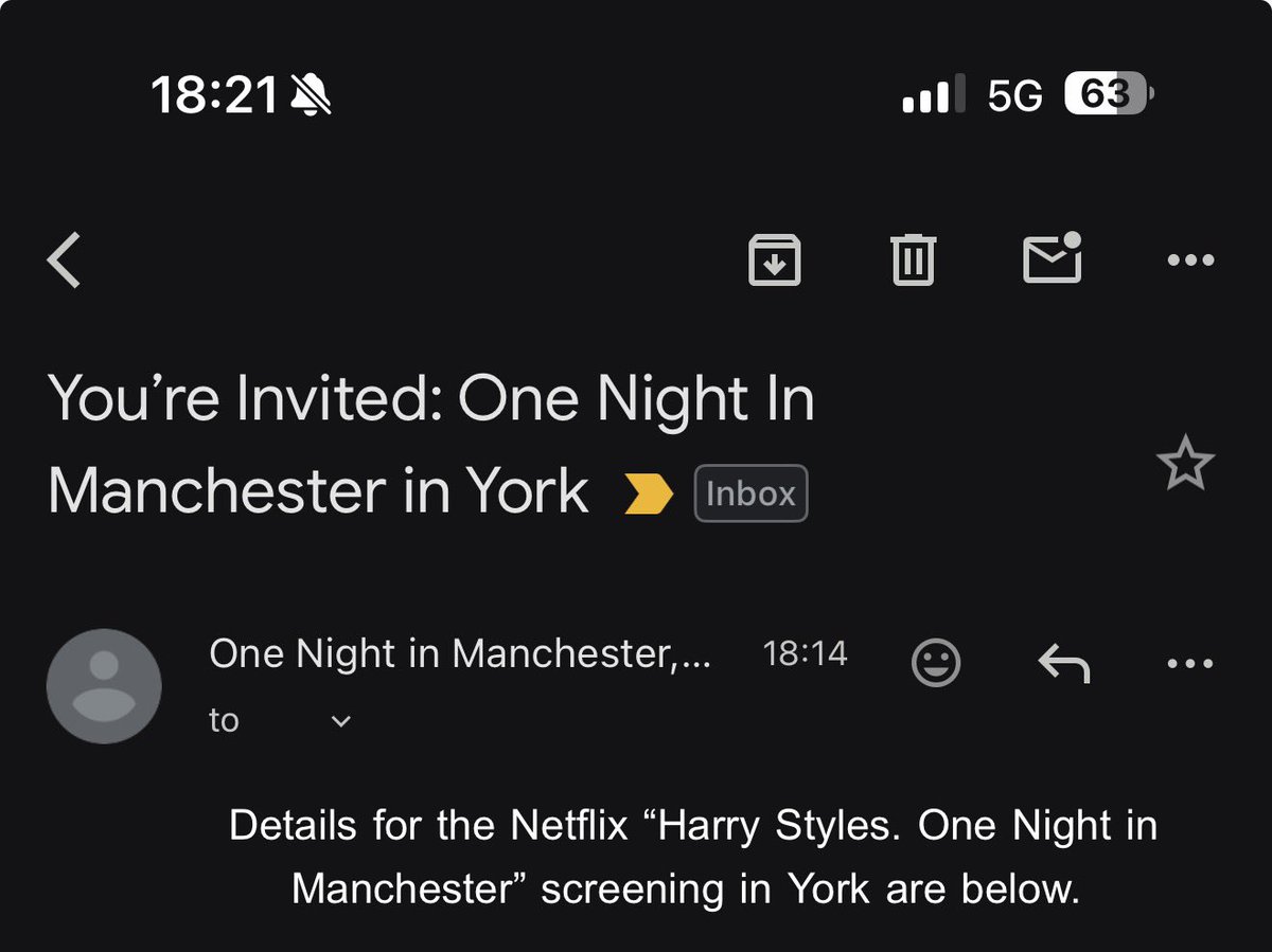 Livvy 🌞 tweet media