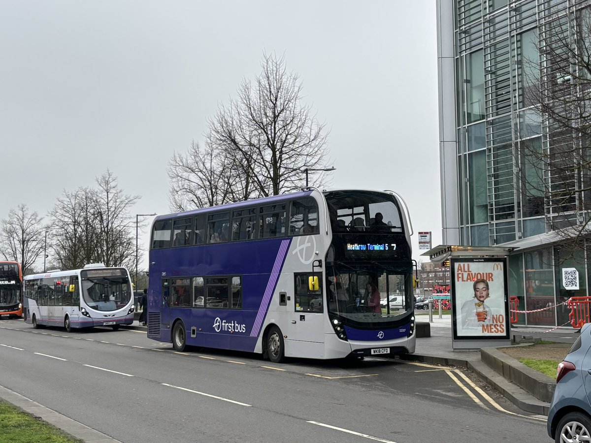 LTransport65's tweet photo. The bus scene just to the west of London has once again changed, with First introducing a new route between Wycombe and Uxbridge, appropriately numbered M40, and extending the X74 from Slough to Uxbridge. Both route are mostly using E400MMCs recently transferred from Cornwall! https://t.co/bQA88yEnUs