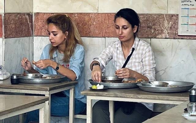 jane_eyres's tweet photo. Happy #InternationalWomensDay!!
Lets remember Donya Rad and her friend who risked their lives by having breakfast in a restaurant without their hijab on. This picture had an immense impact on iranian women in 2022
Both Donya &amp; her friend were jailed by the IR bc of this picture https://t.co/BDLxBuQ1G0
