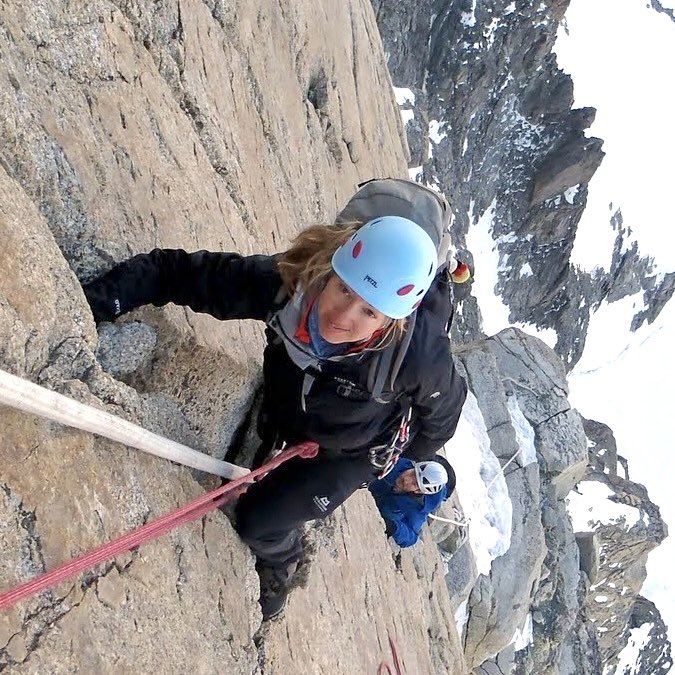 Icicle Mountaineering tweet media