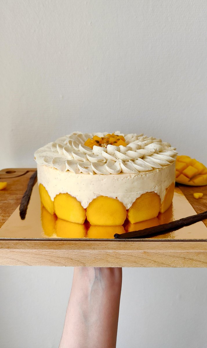 𝑳𝒖𝒏𝒂𝒇𝒓𝒆𝒚𝒂 🌙 tweet media