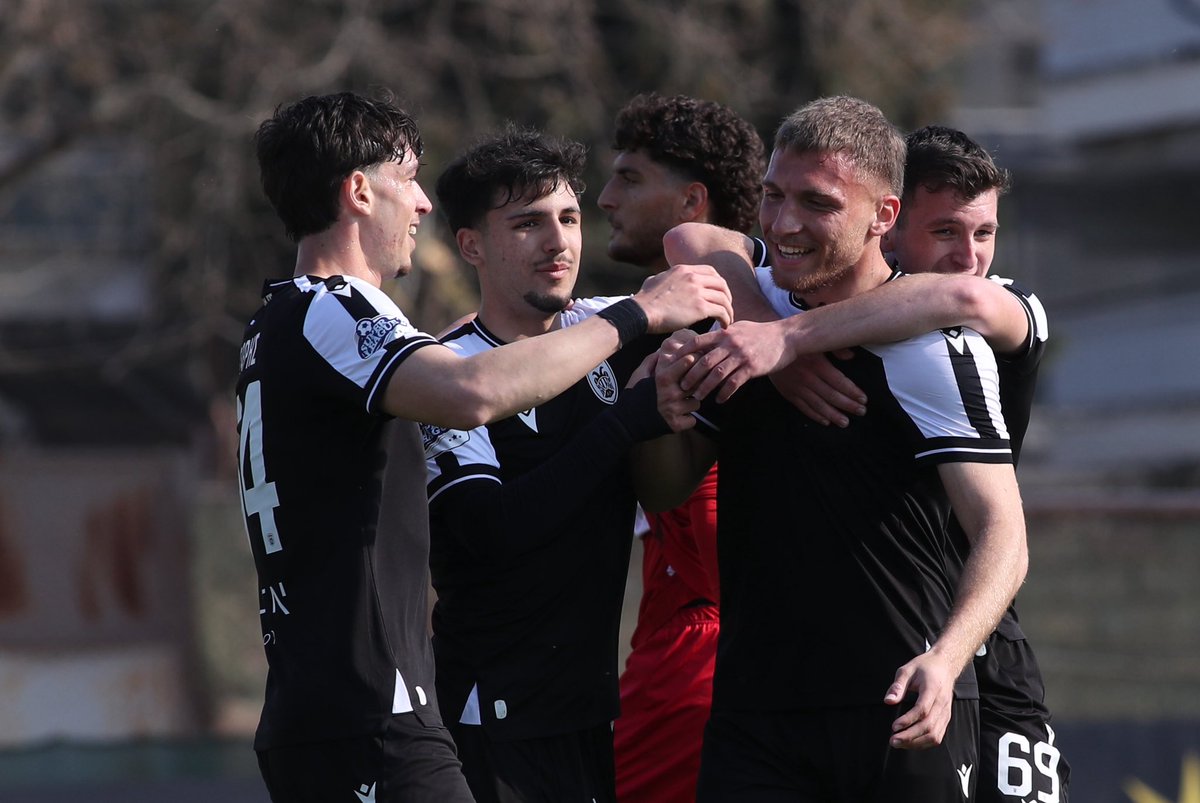 Dani Ponz 👓 tweet media