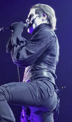 acervo ghost tweet media