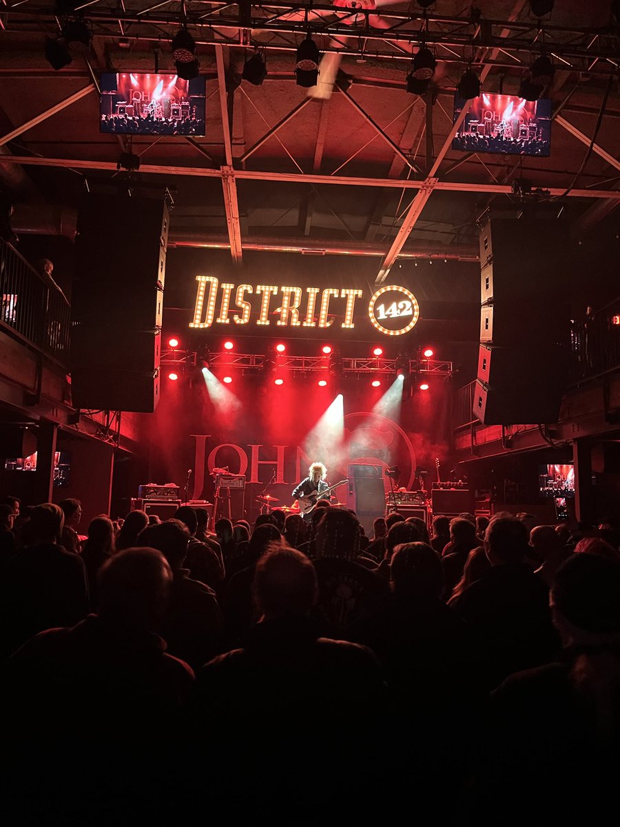 MeltdownRocks tweet media