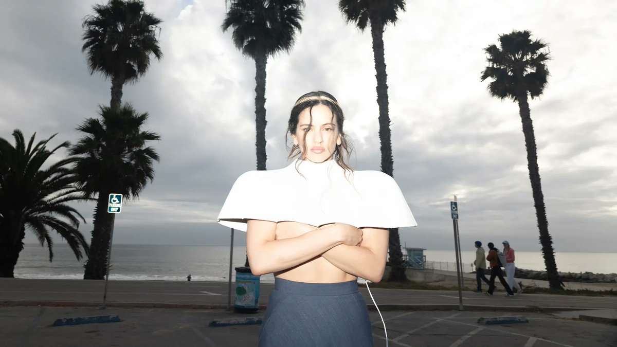 ROSALÍA when asked about what LUX smells like:

"Jacaranda, new notebooks, old books,  dates, argan, gasoline, neumático quemado [burnt tire], vanilla,  cigarros [cigarettes], palo santo, freshly beaten butter and brown sugar, sweat, tears, blood, permanent marker, thumbtacks,