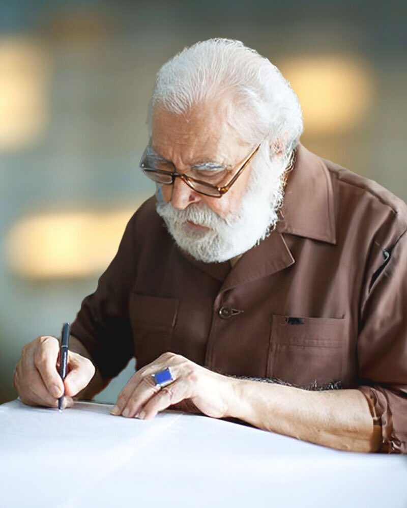 Naifalbidh's tweet photo. With the unfortunate passing of Syed Naguib Al Attas, I thought I would share this essay I once wrote. Al Attas comes from a distinguished lineage of Hadhrami Sayyids, and I believe he embodied the Hadhrami instinctive propensity towards social phenomena which I speak of below. https://t.co/P7qIy7DQUj